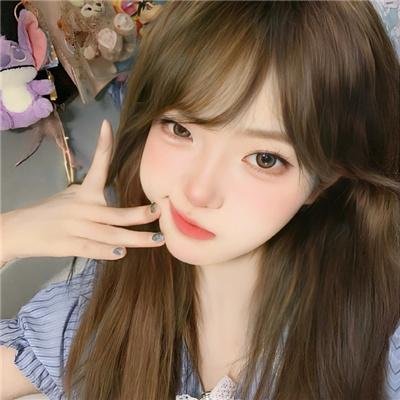 清秀俏佳人